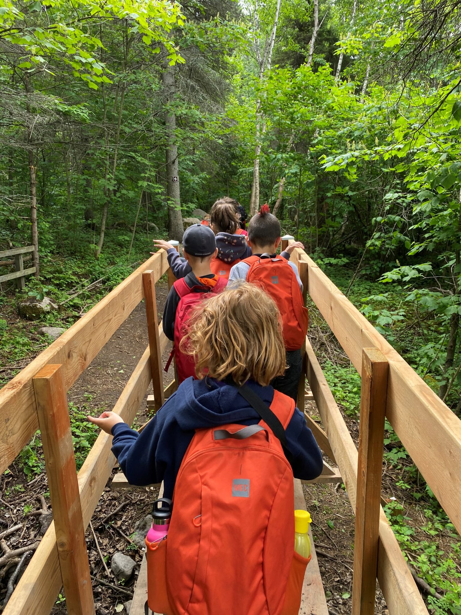 Photo : élèves du 2e cycle de l'école St-Félix, Québec. Crédit photo : Pascale Tremblay.
